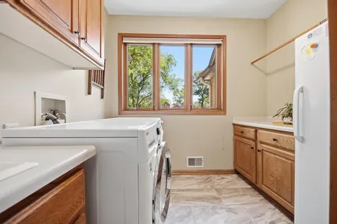 699 Bridle Ridge Road Eagan MN 55123
