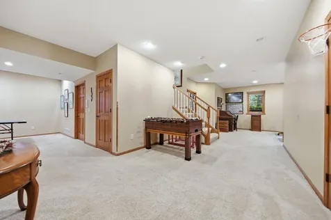 699 Bridle Ridge Road Eagan MN 55123