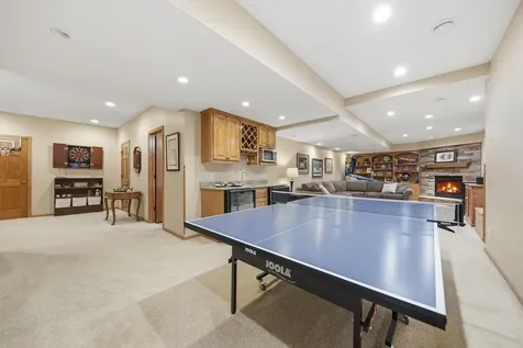 699 Bridle Ridge Road Eagan MN 55123