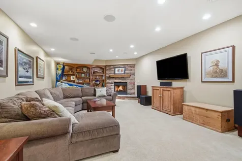 699 Bridle Ridge Road Eagan MN 55123