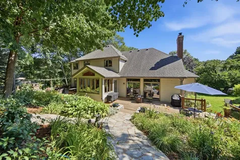 699 Bridle Ridge Road Eagan MN 55123