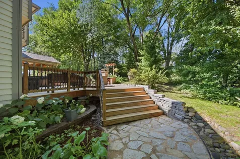 699 Bridle Ridge Road Eagan MN 55123