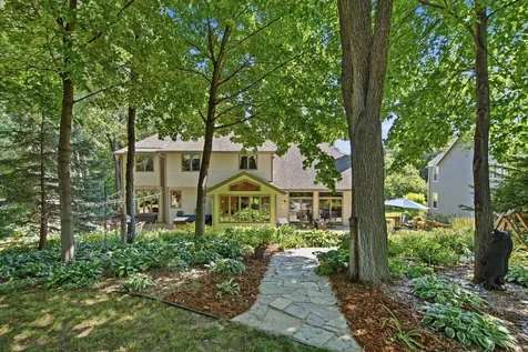 699 Bridle Ridge Road Eagan MN 55123