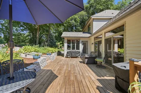 699 Bridle Ridge Road Eagan MN 55123