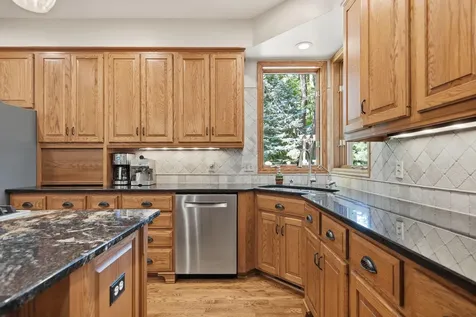 699 Bridle Ridge Road Eagan MN 55123
