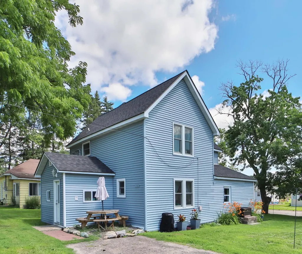 403 8th Street NE Staples MN 56479