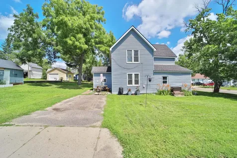 403 8th Street NE Staples MN 56479