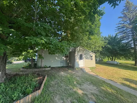 522 Main Street E Hines MN 56647