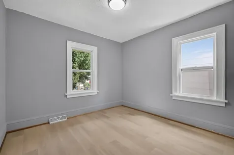 1227 Arkwright Street Saint Paul MN 55130