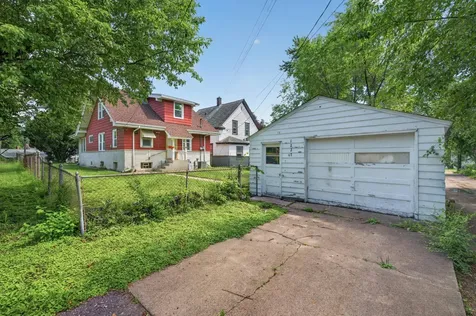 1227 Arkwright Street Saint Paul MN 55130