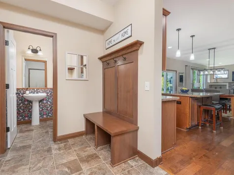 1113 Rosemary Lane Chaska MN 55318
