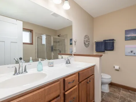1113 Rosemary Lane Chaska MN 55318