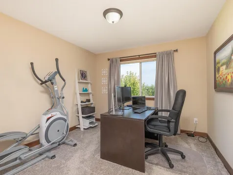 1113 Rosemary Lane Chaska MN 55318