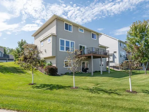 1113 Rosemary Lane Chaska MN 55318