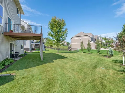 1113 Rosemary Lane Chaska MN 55318