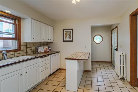 1263 Minnehaha Avenue W Saint Paul MN 55104