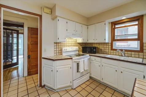 1263 Minnehaha Avenue W Saint Paul MN 55104