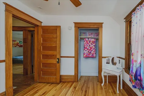 1263 Minnehaha Avenue W Saint Paul MN 55104