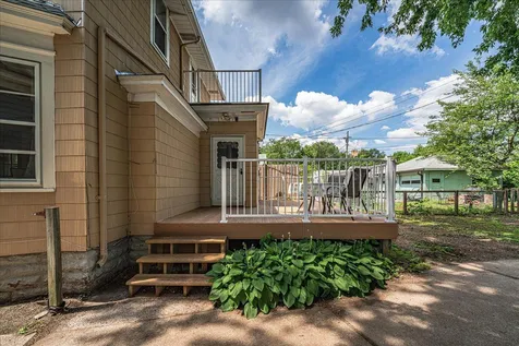 1263 Minnehaha Avenue W Saint Paul MN 55104