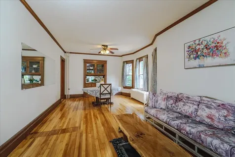 1263 Minnehaha Avenue W Saint Paul MN 55104