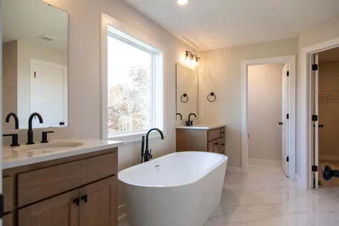 3710 Knightsbridge Lane N Lake Elmo MN 55042
