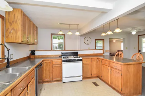 233 Hawthorne Road Wyoming MN 55092