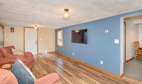 233 Hawthorne Road Wyoming MN 55092