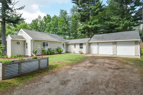 233 Hawthorne Road Wyoming MN 55092