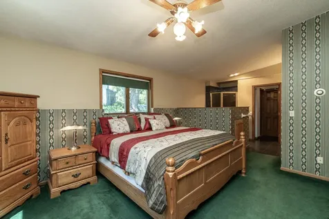10046 Park Avenue S Bloomington MN 55420