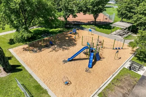 10046 Park Avenue S Bloomington MN 55420
