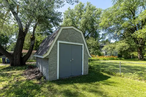 10046 Park Avenue S Bloomington MN 55420