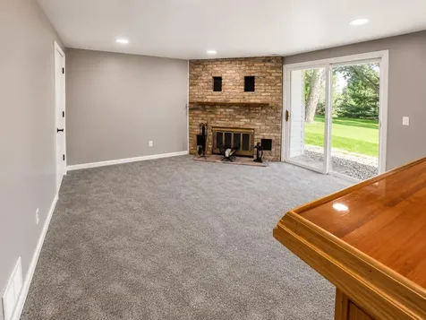 2192 Tower Court Woodbury MN 55125