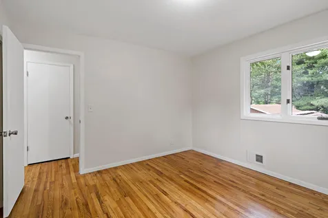 6937 Stillwater Boulevard N Oakdale MN 55128