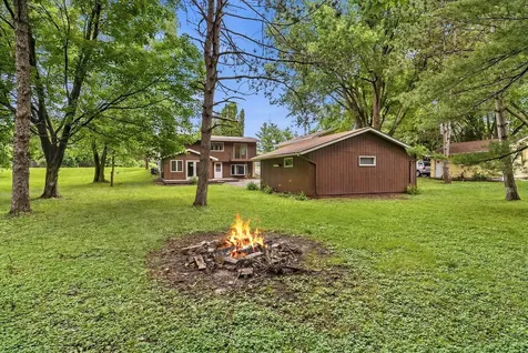 6937 Stillwater Boulevard N Oakdale MN 55128