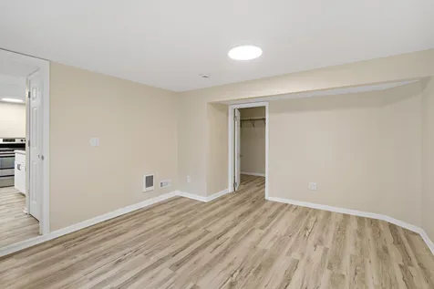 6937 Stillwater Boulevard N Oakdale MN 55128
