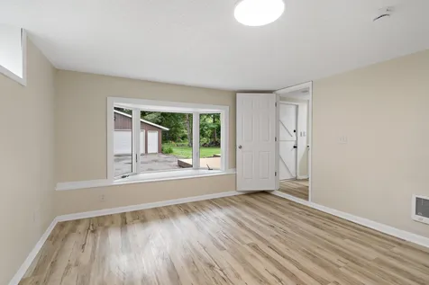6937 Stillwater Boulevard N Oakdale MN 55128