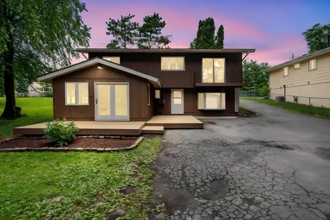 6937 Stillwater Boulevard N Oakdale MN 55128