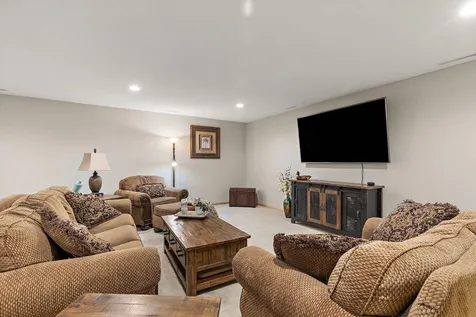 8370 Crabapple Court Victoria MN 55386