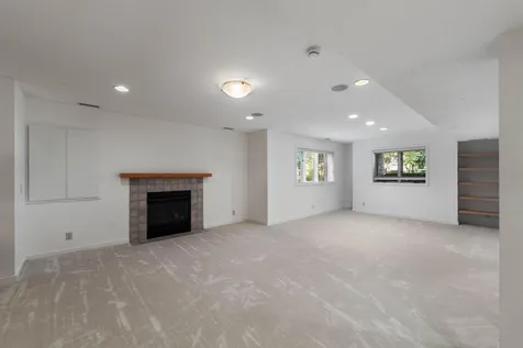 506 River Street Minneapolis MN 55401