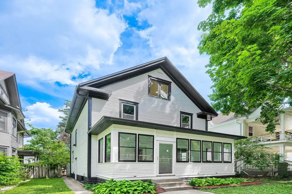2615 Columbus Avenue Minneapolis MN 55407