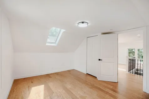 2615 Columbus Avenue Minneapolis MN 55407