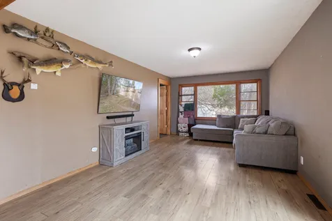 4616 West Road Moose Lake MN 55767