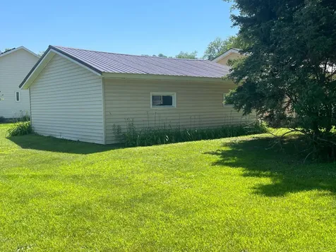 321 W Michigan Street W Lake City MN 55041