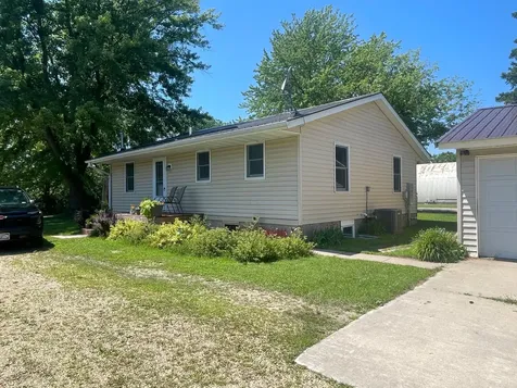 321 W Michigan Street W Lake City MN 55041