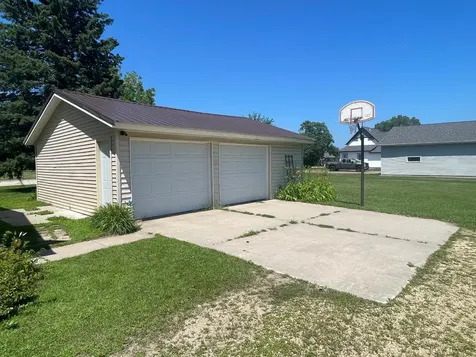321 W Michigan Street W Lake City MN 55041