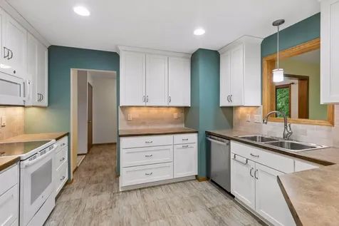 13410 Parkwood Drive Burnsville MN 55337