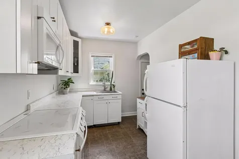 3500 Perry Avenue N Crystal MN 55422