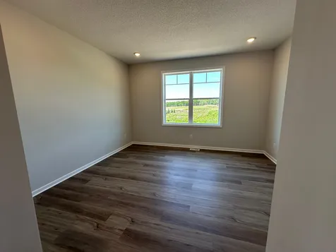 20027 Glarus Lane Lakeville MN 55044