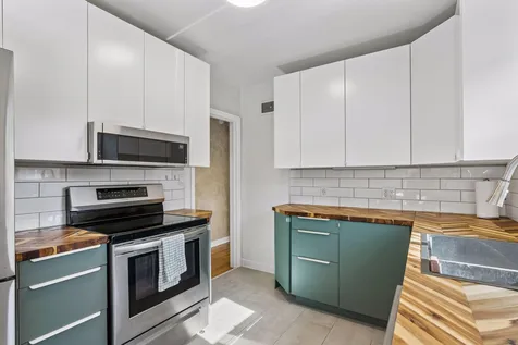 960 Hall Avenue West Saint Paul MN 55118