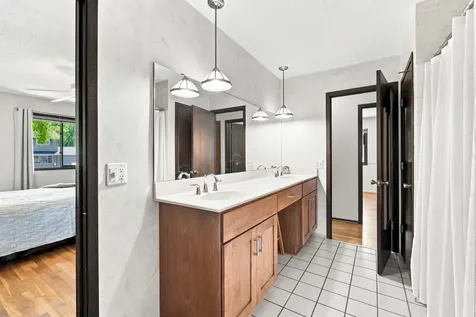 12808 Woodview Lane Burnsville MN 55337
